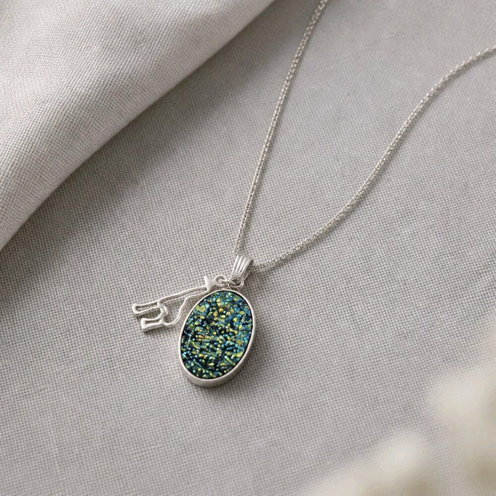 Adult Jewels Blue Green Druzy Oval & Cutout Silver Giraffe Pendant Necklace